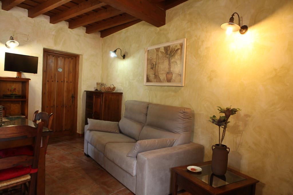 Apartamentos Rurales La Solana Robledillo De Gata Exterior photo